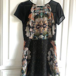 Short-Sleeve Abstract Print Dress